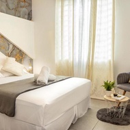 โรงแรม L'Or Boreal T3 - Jacuzzi privé, jardin 80m2, pergola - กาแยน