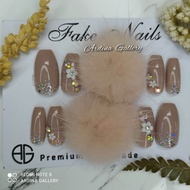 READY !!! Kuku palsu dan lem Fake Nail Wedding free lem Kuku Palsu Pompom Pengantin Kuku Palsu Pom P