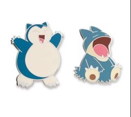 Pokemon Pin 卡比獸 小卡比獸 襟章 (2個/set) Munchlax & Snorlax Pokemon Pins【新貨】英國Pokemon Center【代購】