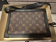 LV Virgil Soft trunk