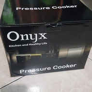 Pressure Cooker Onyx 8 liter