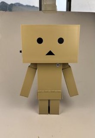 Kotobukiya 《四葉妹妹！》紙箱人「阿楞」•Danboard