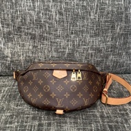 LV絕版老花腰包