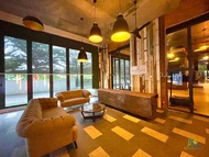 Cube 8 Teens Taman Mount Austin Apartment by Uha