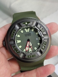 Citizen 星辰 煙灰缸 300米 BJ8057-17X BJ8057 軍綠  潛水錶 Diver watch 光動能 太陽能  Eco Drive 錶徑48.2mm