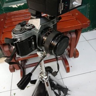 kamera ANALOG CANON AE_1,SET(flash,tripod charger baterai nikn Coolpix