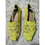 Preloved Toms Doll Shoes