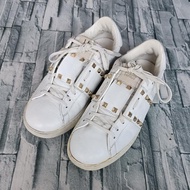 Sepatu putih pria casual terbaru Sepatu pria Valentino Garavani