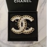 Brooch CC Gold Chain Link, Premium Chanel