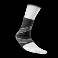 McDavid 5115 ที่รัดข้อเท้าแกนเจล Ankle Support ผ้าพันข้อเท้า ที่พันข้อเท้า สนับข้อเท้า