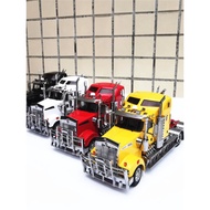 EXCLUSIVE 1: 32 Kenworth Kenworth T909 Australian Truck Trailer Alloy Car Model