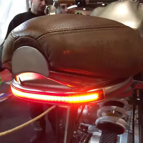 1pcs Motorcycle Red Yellow Discoloration LED Scrambler Brake Tail Light Turn Signal License Plate Li