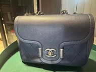 Chanel 郵差包 深海藍98新