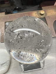 黑白雙色 幽靈 雲母 共生水晶球 天然水晶球 水晶擺件 水晶 白水晶共生 共生礦 礦物 水晶共生 飾物 水晶陣 水晶球