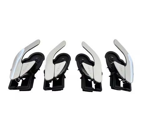 Inter car door handle FR:EC01-58-330P FL:EC01-59-330P RR:EF92-72-330 RL:EF92-73-330 FOR Mazda Tribut