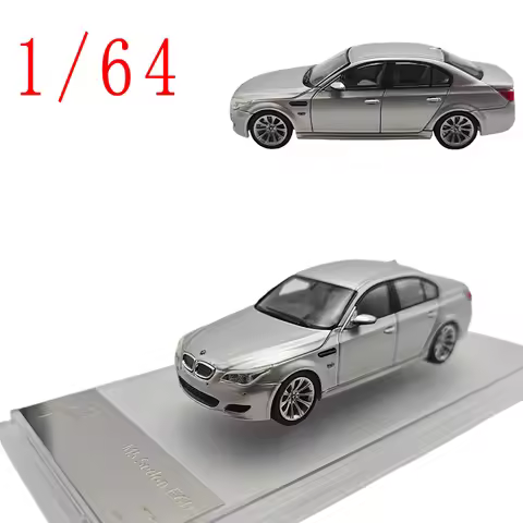 King Model Diecast 1/64 Scale BMW M5 E60 Alloy Car Model M5 Sedon E60 Play Vehicles Toys for Boys Gi
