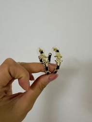 勁靚Chanel 耳環 皮穿鏈耳環