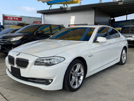 BMW 5 SERIES SEDAN F10✅總代理✅520i 汽油✅2.0 渦輪增壓引擎✅可全貸✅免頭款✅免保人✅免聯徵✅二手✅中古✅強力過件