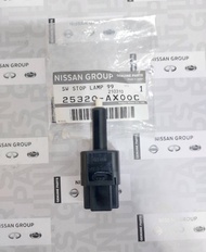 สวิทช์ไฟเบรก (4ขา) NISSAN NAVARA D40T  TEANA J31M1  TIDA C11T  MARCH K13T 25320-AX00C  25320-AX00E (