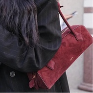 ALAIA Vintage Suede Sausage Bag Luxurious Tote Bag Spacious and Versatile Commuter Shoulder Bag