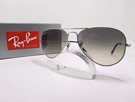 Ray Ban RB3025 Silver Light Grey