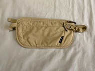 謹慎的旅行等待袋 (FORCLAZ) | Discreet Travel Wait Pouch (FORCLAZ)