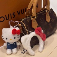 Hello Kitty Keychain