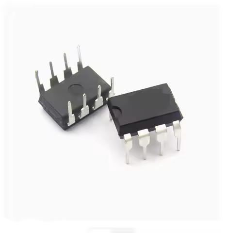 Free Ship At24c16n ATTINY85-20PU CR6224T DDA010 EM0265R FSQ0165R Ht2811 ICE2A365 ICM7555IPA MAX487EP