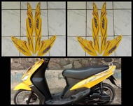 Stiker Striping Lis Les Bodi Motor Yamaha Mio Sporty 2004 2005 motif Kembang Kuning