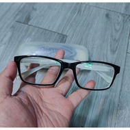 Spec Mata Rabun Jauh Unknown Degree (stok Barang Terpakai Keadaan Masih baik)