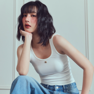 RUE RIRI Hailey Half Lace Top เสื้อสายเดี่ยวคล้องคอตกแต่งผ้าลูกไม้ซีทรูด้านหลัง