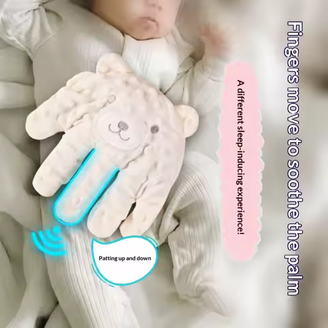 The Baby Falls Asleep, Soothes The Palms, Simulates Hugging and Patting The Buttocks To Fall Asleep 