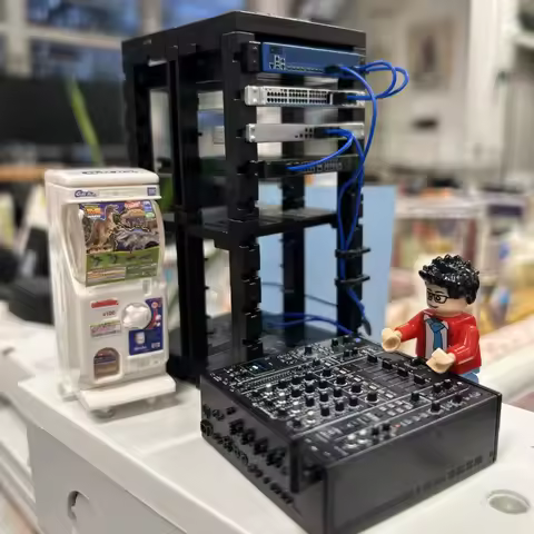 Official EPOCH Network Switch Server Gashapon Capsule 1/12 Scale IT Equipment Model Anime Geek Desk 