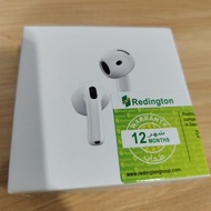 Apple 𝐀𝐢𝐫𝐏𝐨𝐝𝐬4藍牙耳機 （有保養）