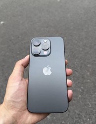 🔥 iPhone 15 Pro 1TB (原裝非擴容) ｜剛換新電池｜超大容量｜美版無鎖 (唔係解鎖) 任意升級iOS/ 還原出廠設定 加咗實體卡槽 即插即用🔥 100%電池｜120Hz OLED 高
