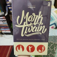 Buku Petualangan Huckleberry Finn by Mark Twain