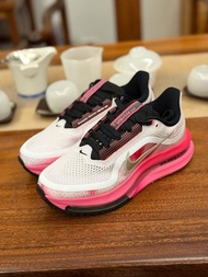 Nike Air Zoom Pegasus Premium 粉紅色跑步鞋