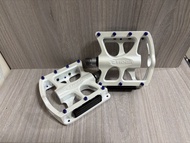 *全新*TIOGA 絕版白色油漆大腳踏 CATEYE 反光牌 MTB 越野單車 山地車 街車 子彈仔 摺車 BMX 小輪徑