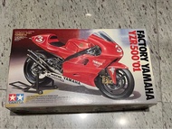 Tamiya 1:12 Factory Yamaha YZR500 '01 砌模型 （沒有說明書）