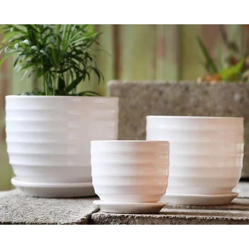 White Flower Vase / Ceramic Flower Pot / Pasu Seramik / Pasu Bunga / Pasu Putih 白色陶瓷花盆