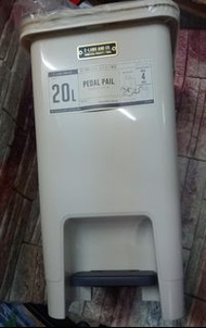垃圾桶 20L