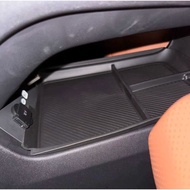 เหมาะสำหรับ LEAPMOTOR C10 หน้าจอควบคุมกลางกล่องเก็บของด้านหลังรถดัดแปลงเก็บแยกช่องเก็บของอุปกรณ์ตกแต