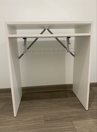 IKEA 書枱 白色電腦桌電線架 收納架