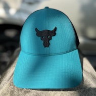 Topi Under Armour | Project Rock Trucker Cap