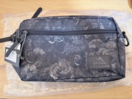 Gregory Padded Shoulder Pouch M 黑花