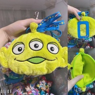 日本絕版三眼仔斜孭袋八達通卡套拉鏈散子包。匙扣可伸縮。火腿豬ham胡迪Toy Story 3泡泡龍。勞蘇Lotso草莓熊Chip n Dale 鋼牙與大鼻奇奇Alice冰雪奇緣Elsa史迪仔小金土豆薯