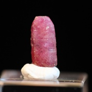 Indian Red Corundum Ruby Ore 26D26A