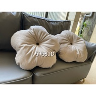 Flower pillow / aesthetic pillow / cute pillow / sofa pillow