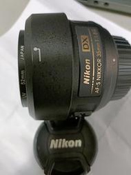 Nikon AF-S DX 35mm F1.8G(二手)ED定焦大光圈人像鏡頭(附NikonHB-46遮光罩及日本UV鏡