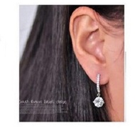 Elegant High Quality Diamond Earrings 14700